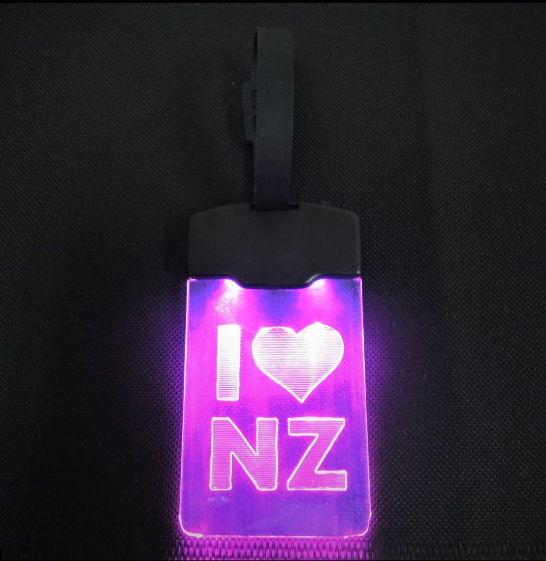 Glow Luggage Tag Moana Road - I Love NZ - hellokiwi